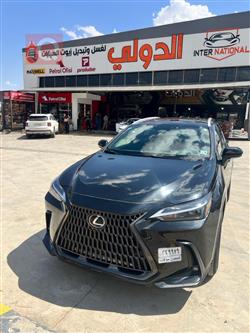 لێکزس NX